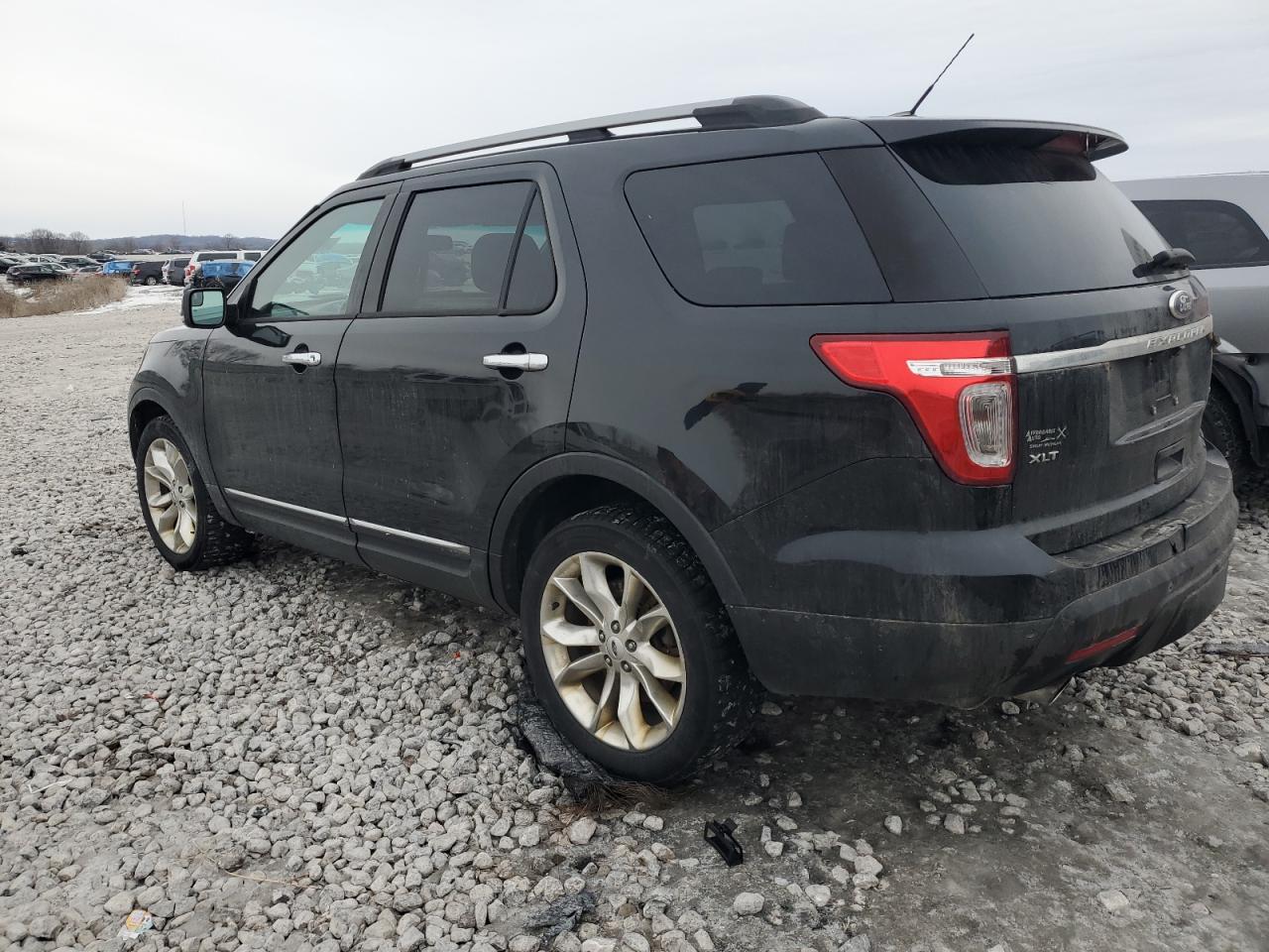 2013 Ford Explorer - Image 2