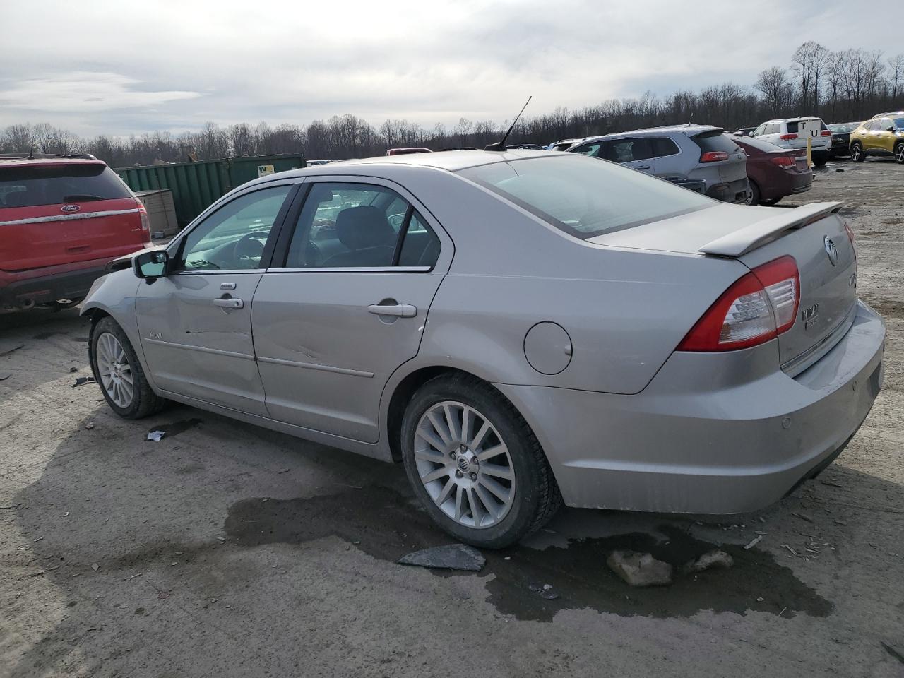 2008 Mercury Milan - Image 2