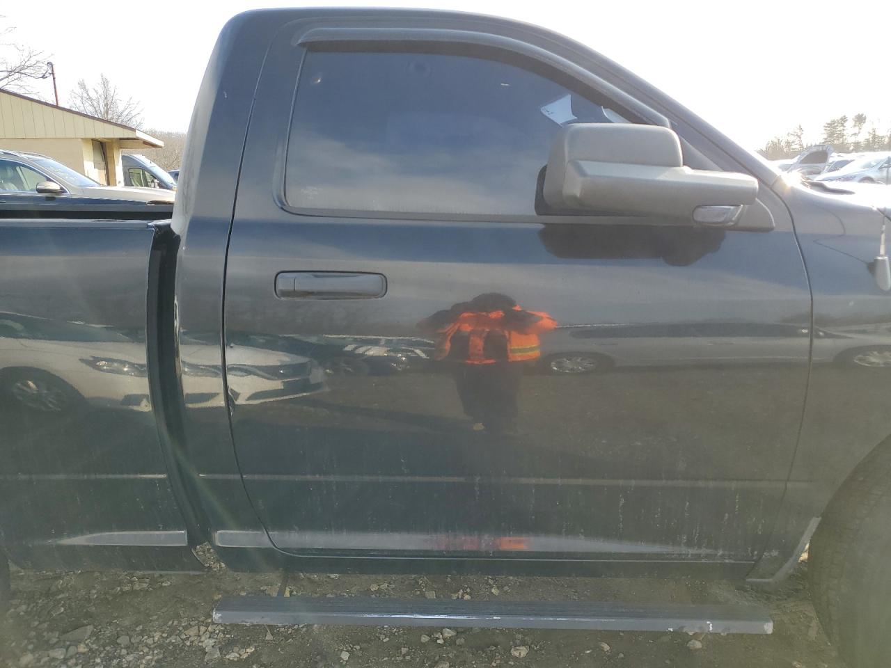 2014 RAM 1500 - Image 10