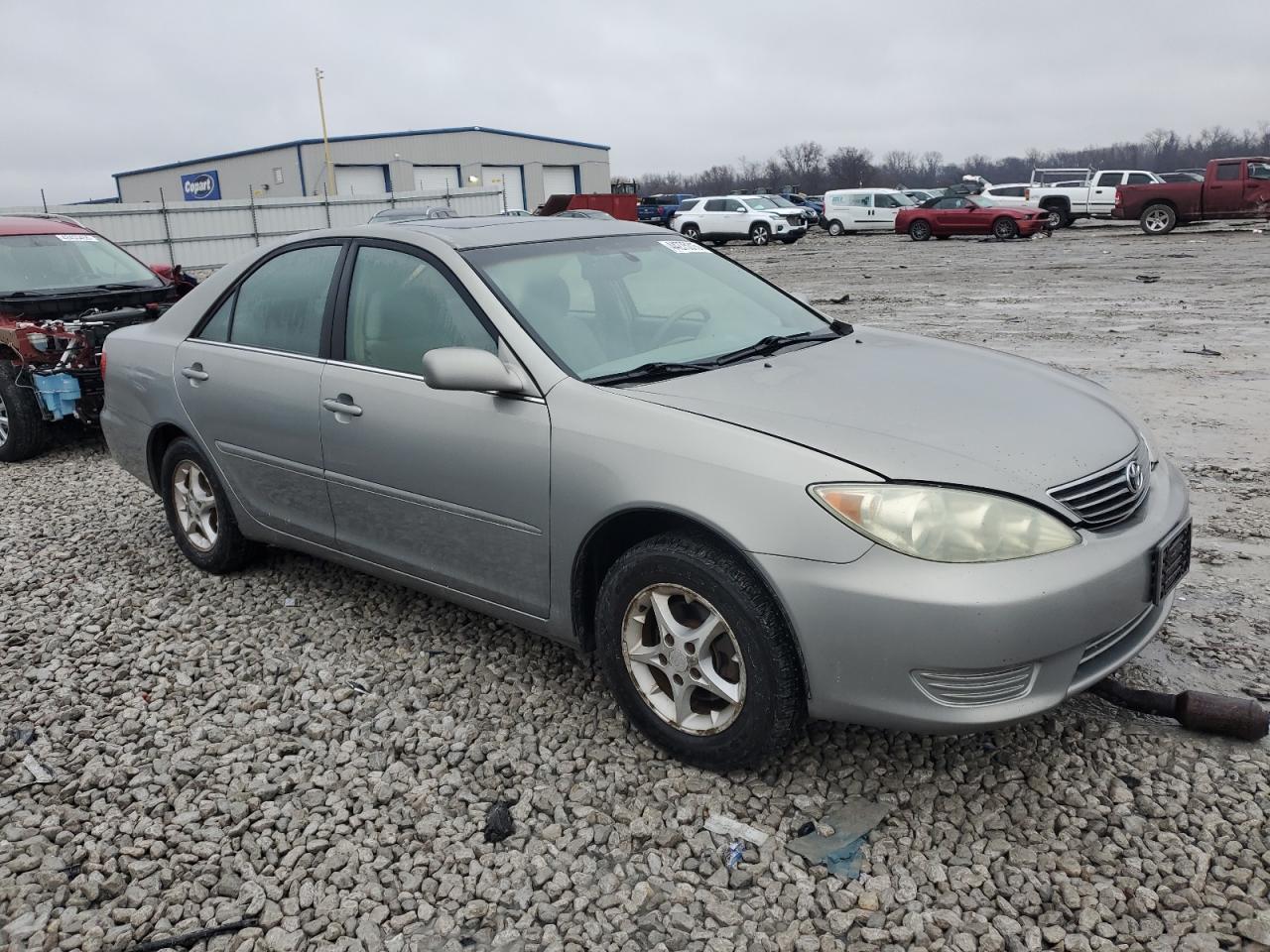 2005 Toyota Camry - Image 4