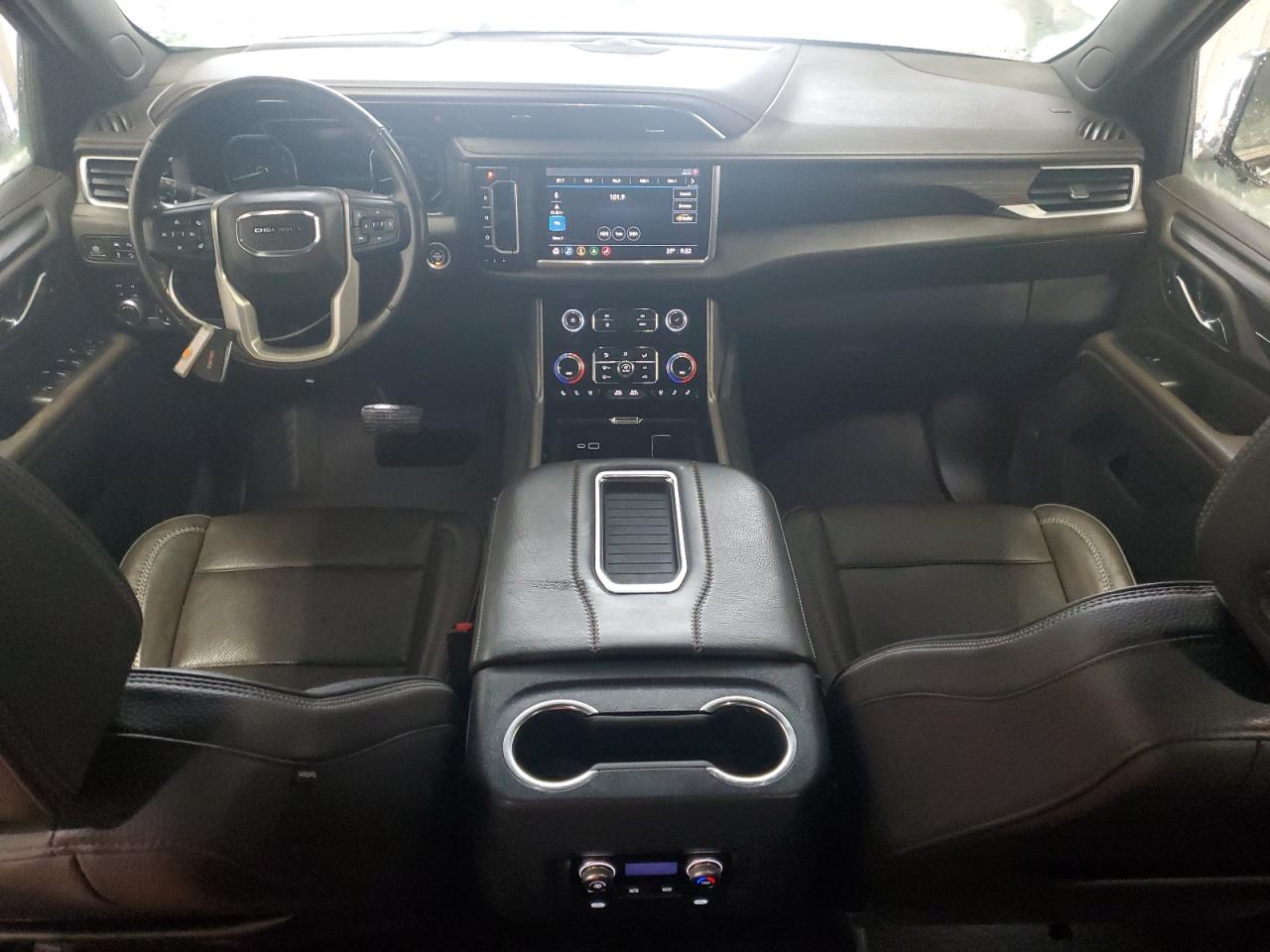2021 GMC Yukon - Image 8