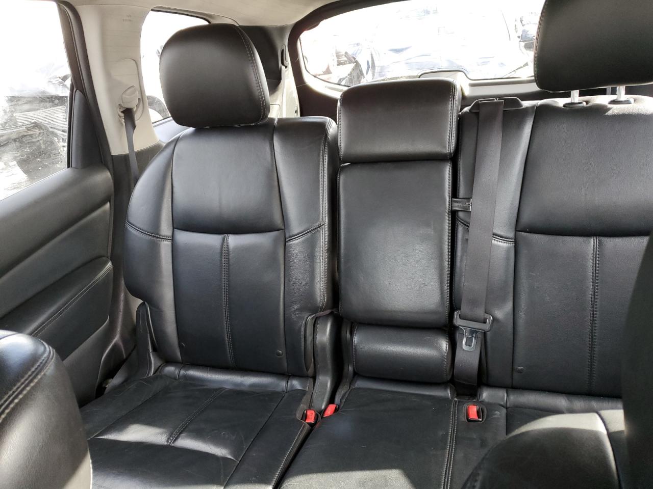 2013 Nissan Pathfinder - Image 10