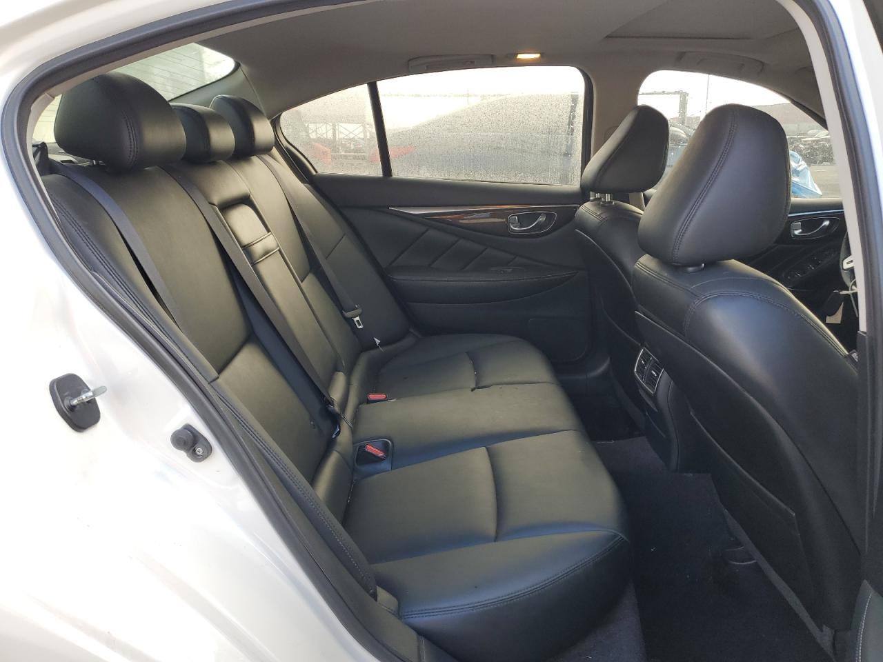 2018 Infiniti Q50 - Image 10