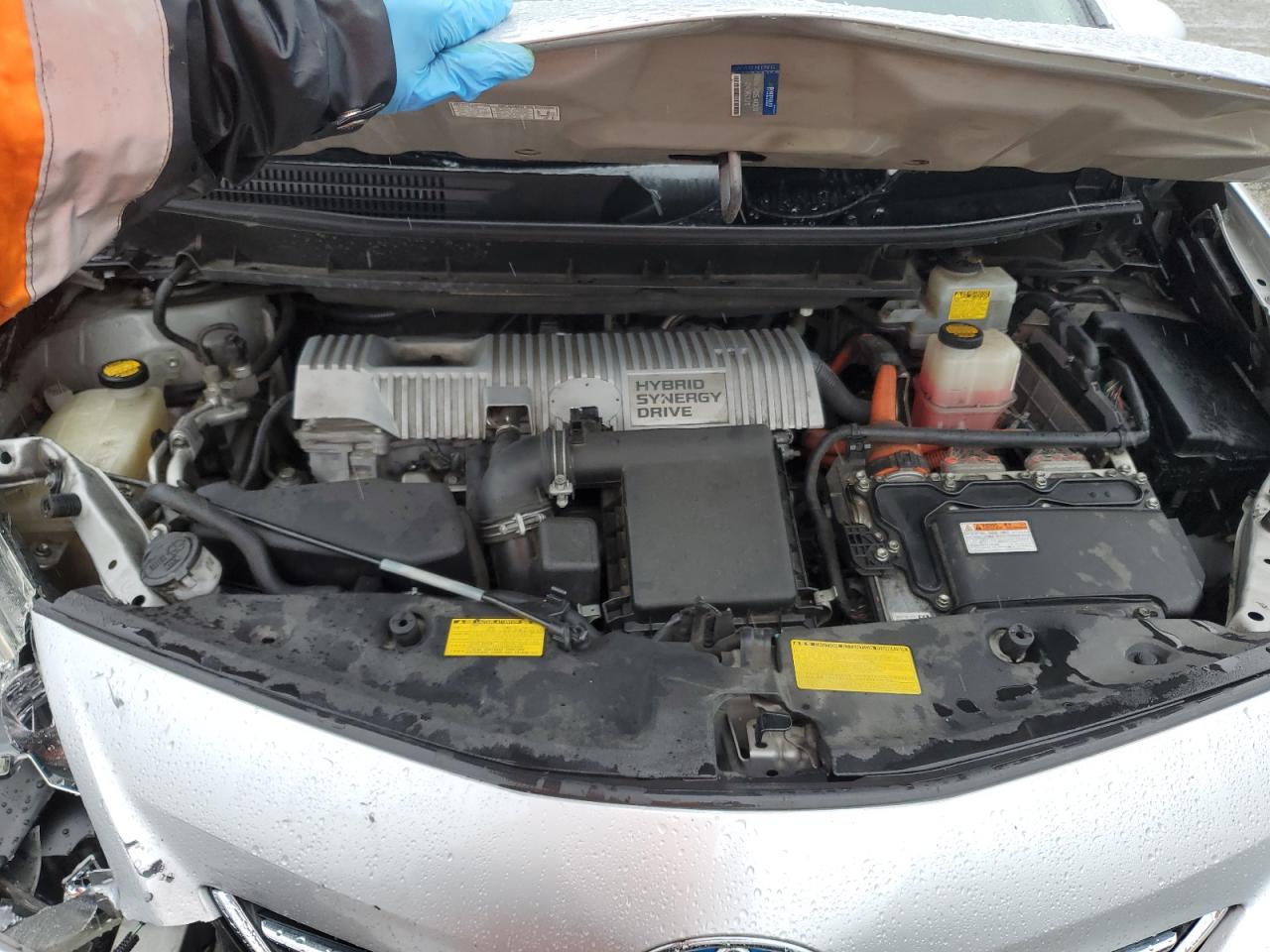 2013 Toyota Prius - Image 11