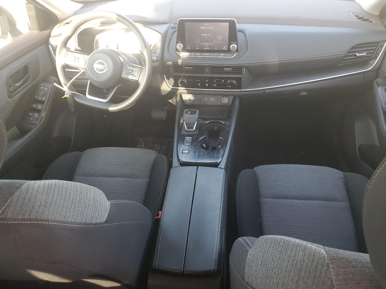 2021 Nissan Rogue - Image 8