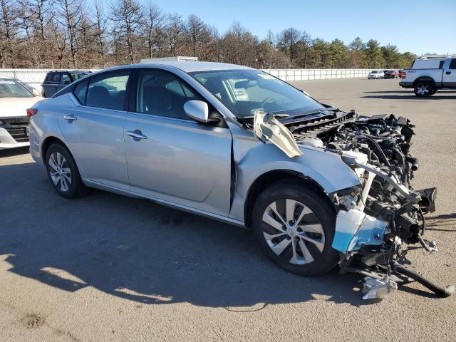  NISSAN ALTIMA 2022 Серебристый