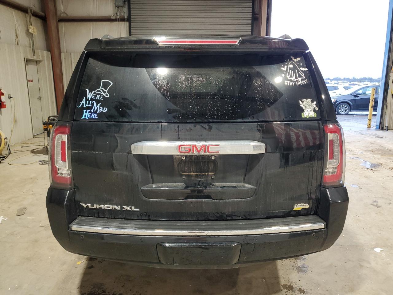 2017 GMC Yukon - Image 6