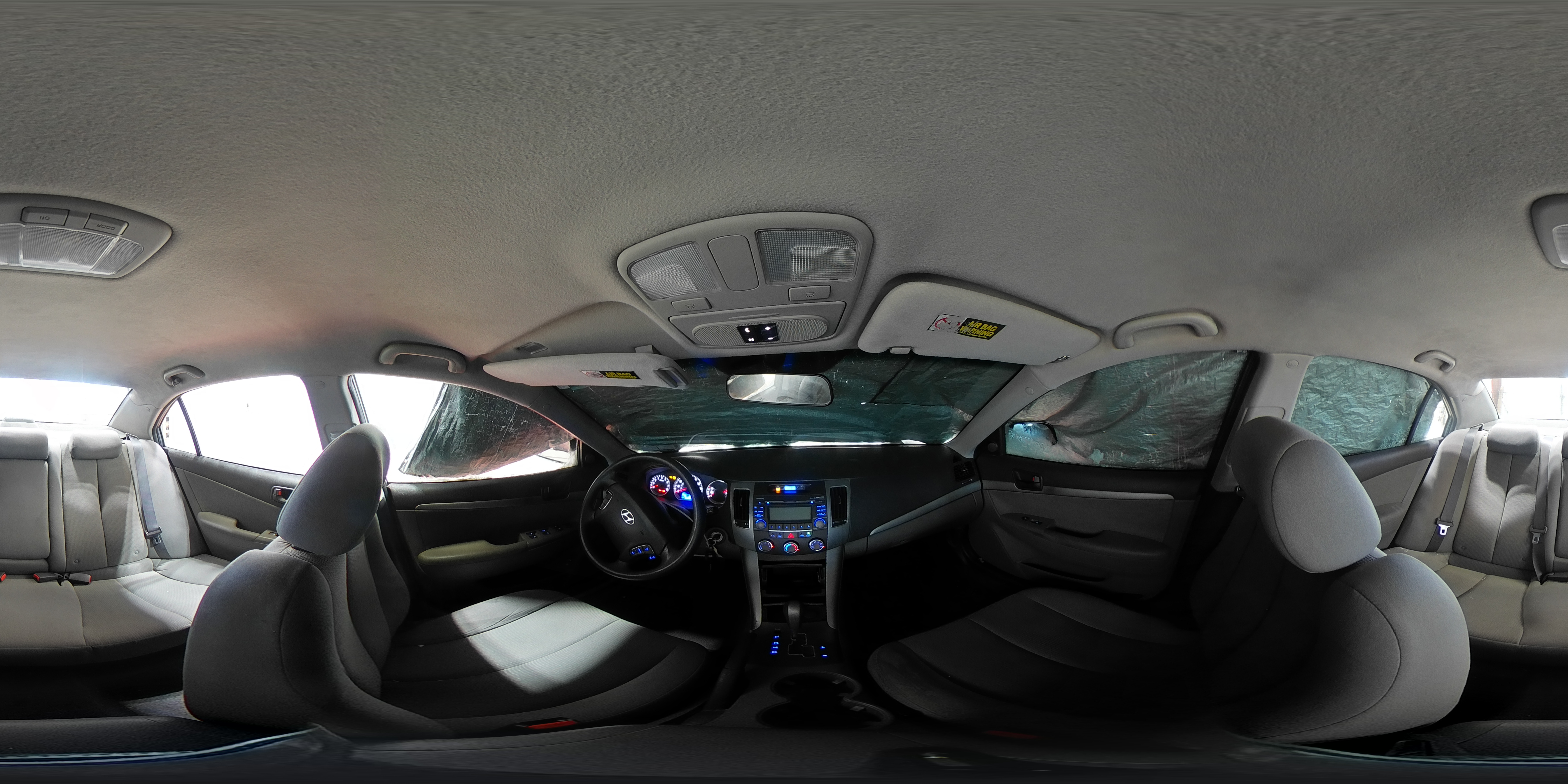 2009 Hyundai Sonata - Image 13