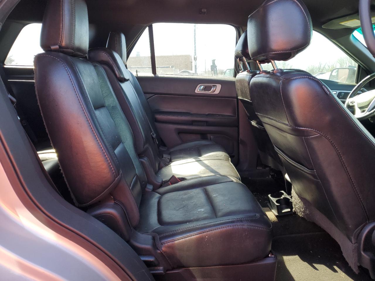 2013 Ford Explorer - Image 11