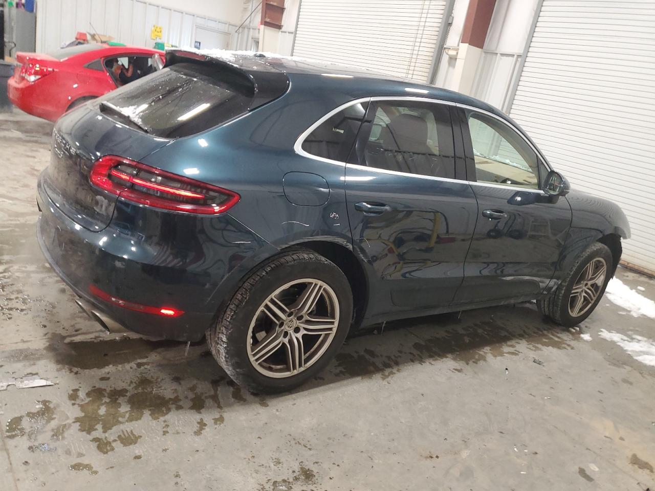 2017 Porsche Macan - Image 3