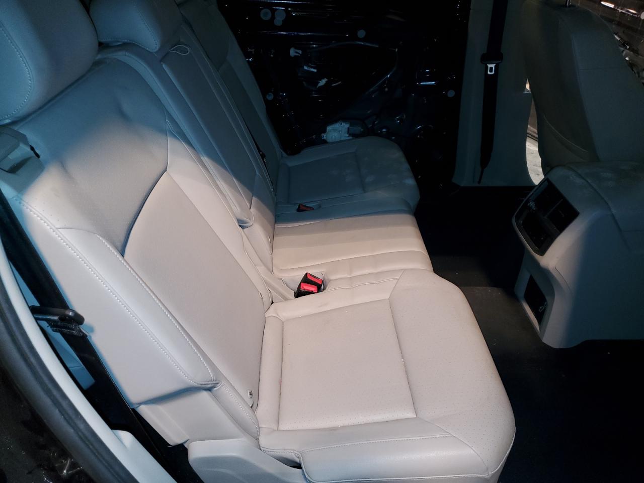 2019 Volkswagen Atlas - Image 11