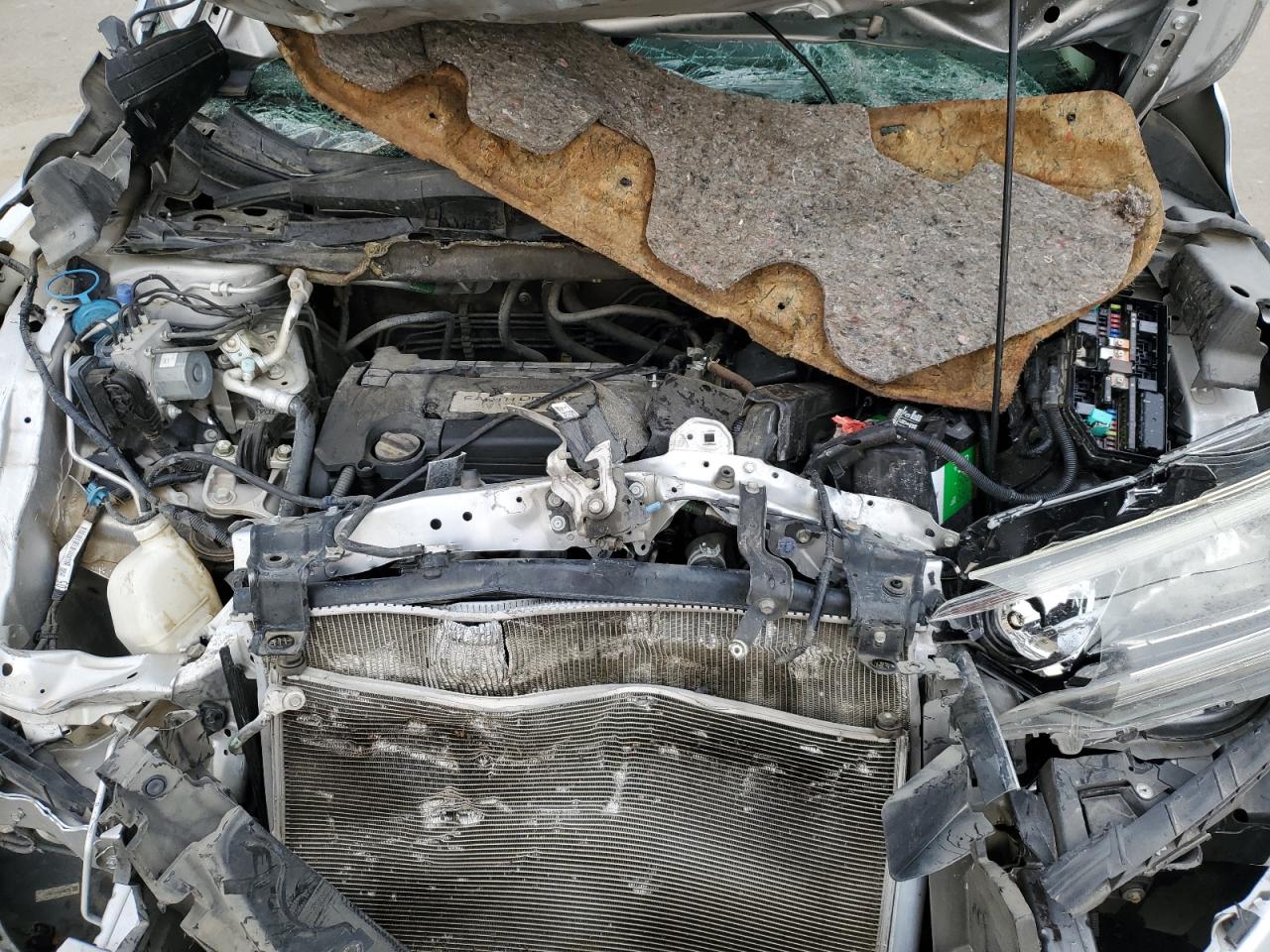 2015 Honda CR-V - Image 13