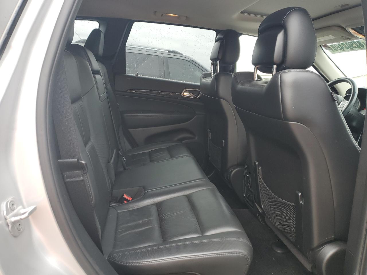 2013 Jeep Grand Cherokee - Image 11