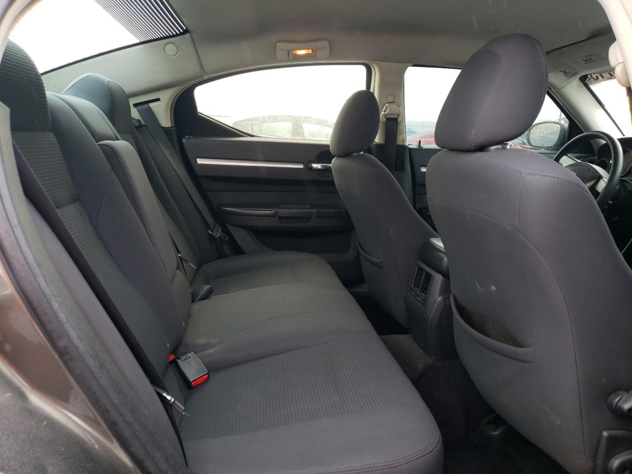 2010 Dodge Charger - Image 10