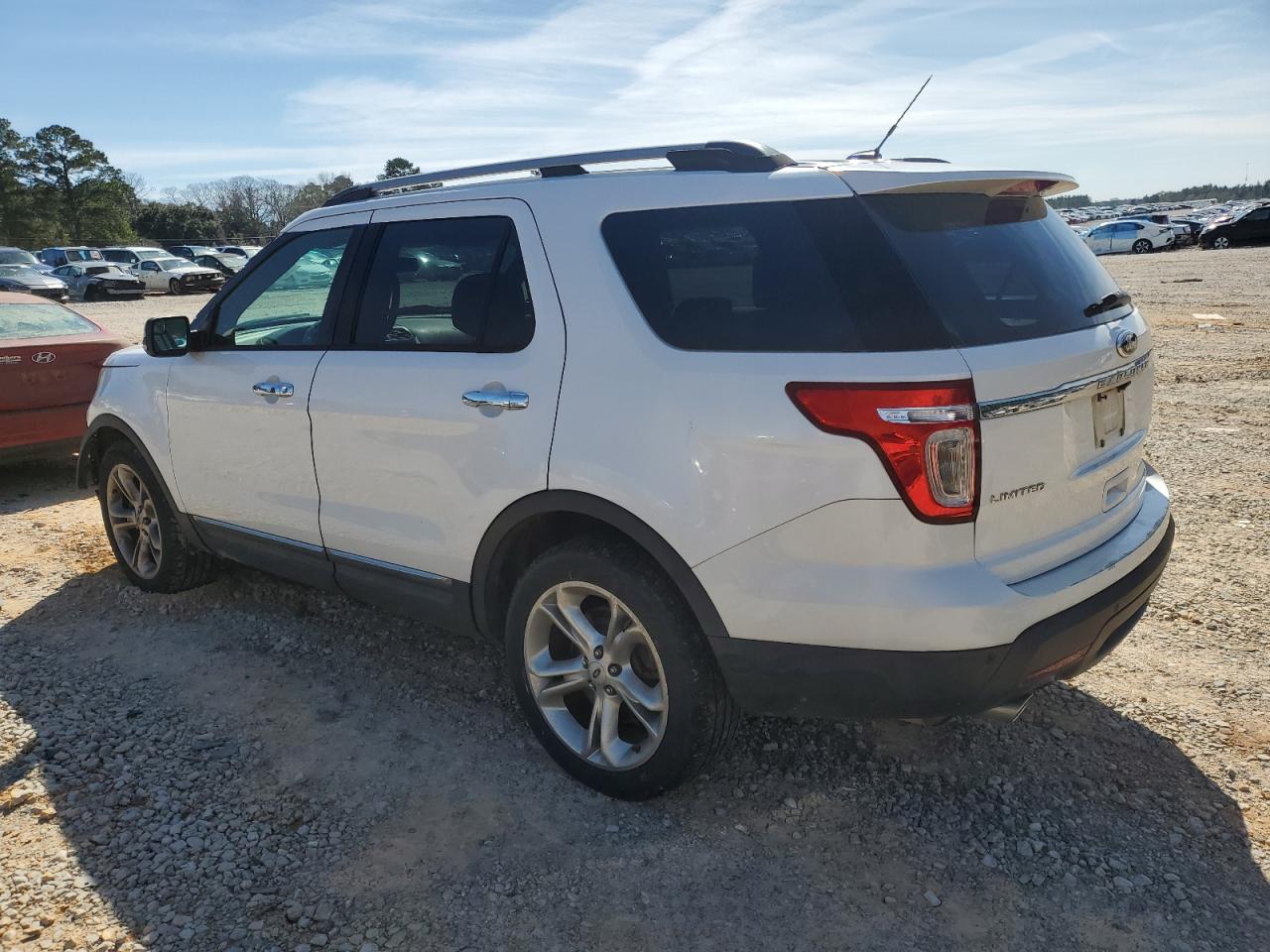 2014 Ford Explorer - Image 2