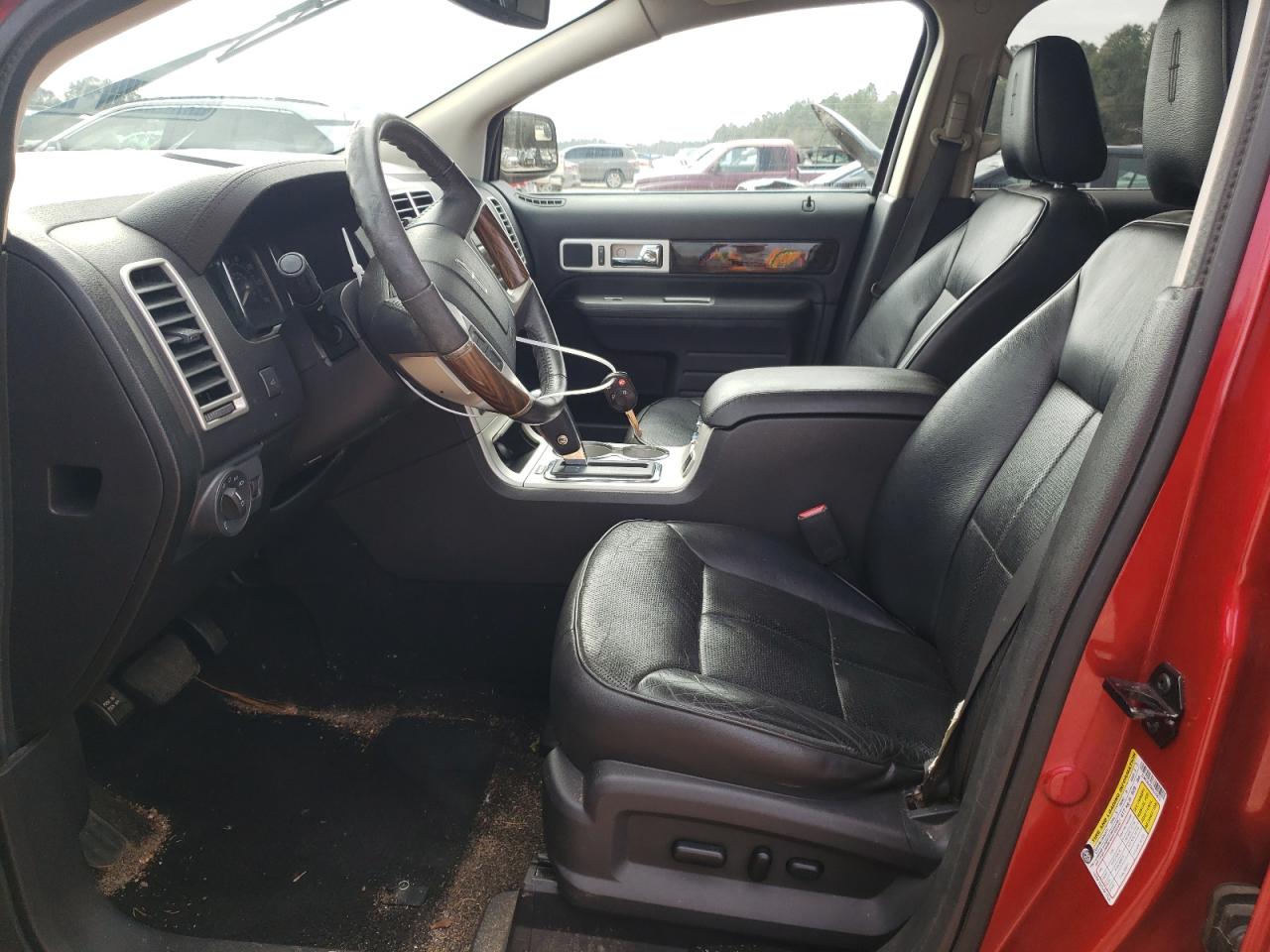 2010 Lincoln MKX - Image 7