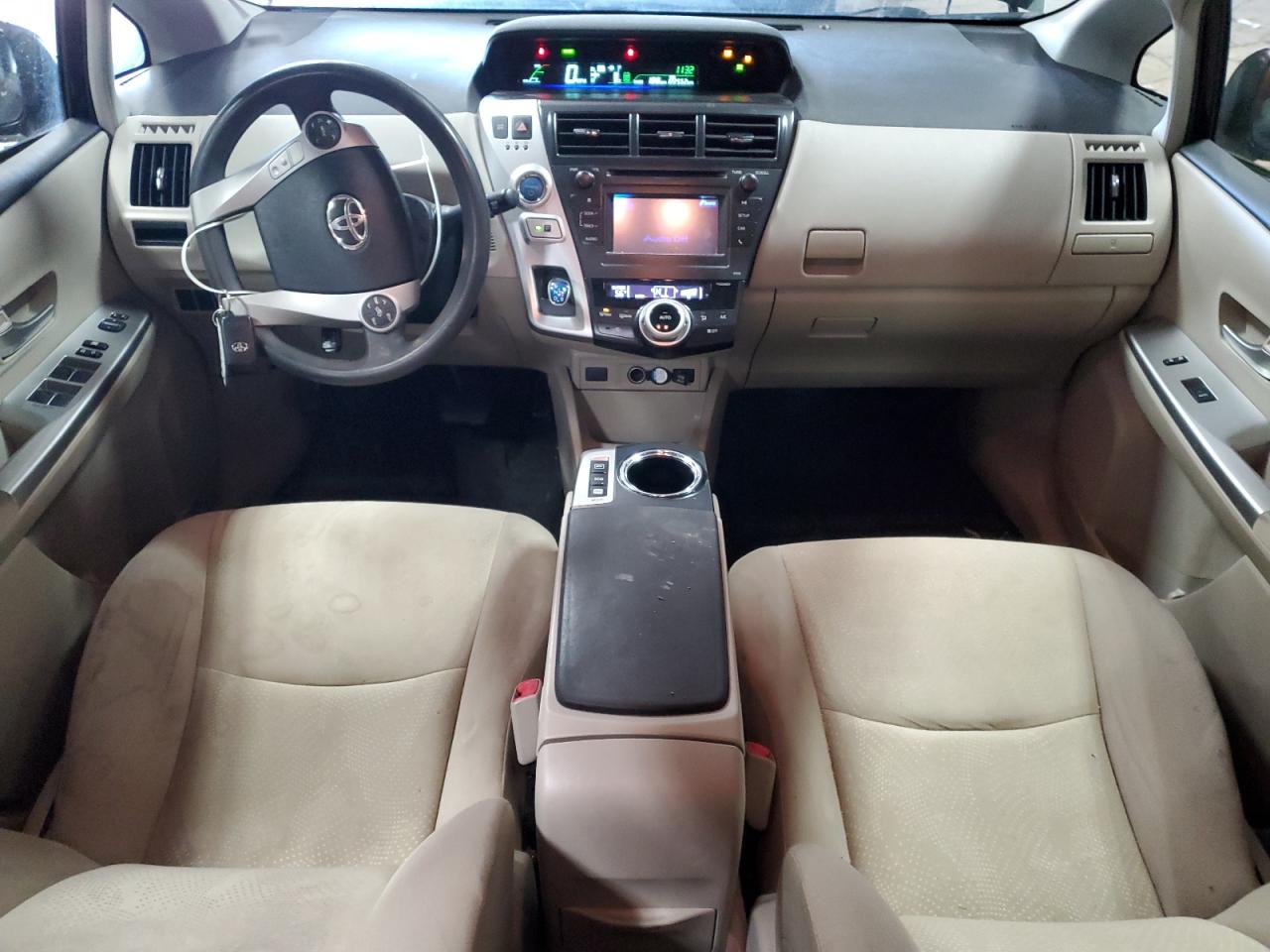 2014 Toyota Prius - Image 8