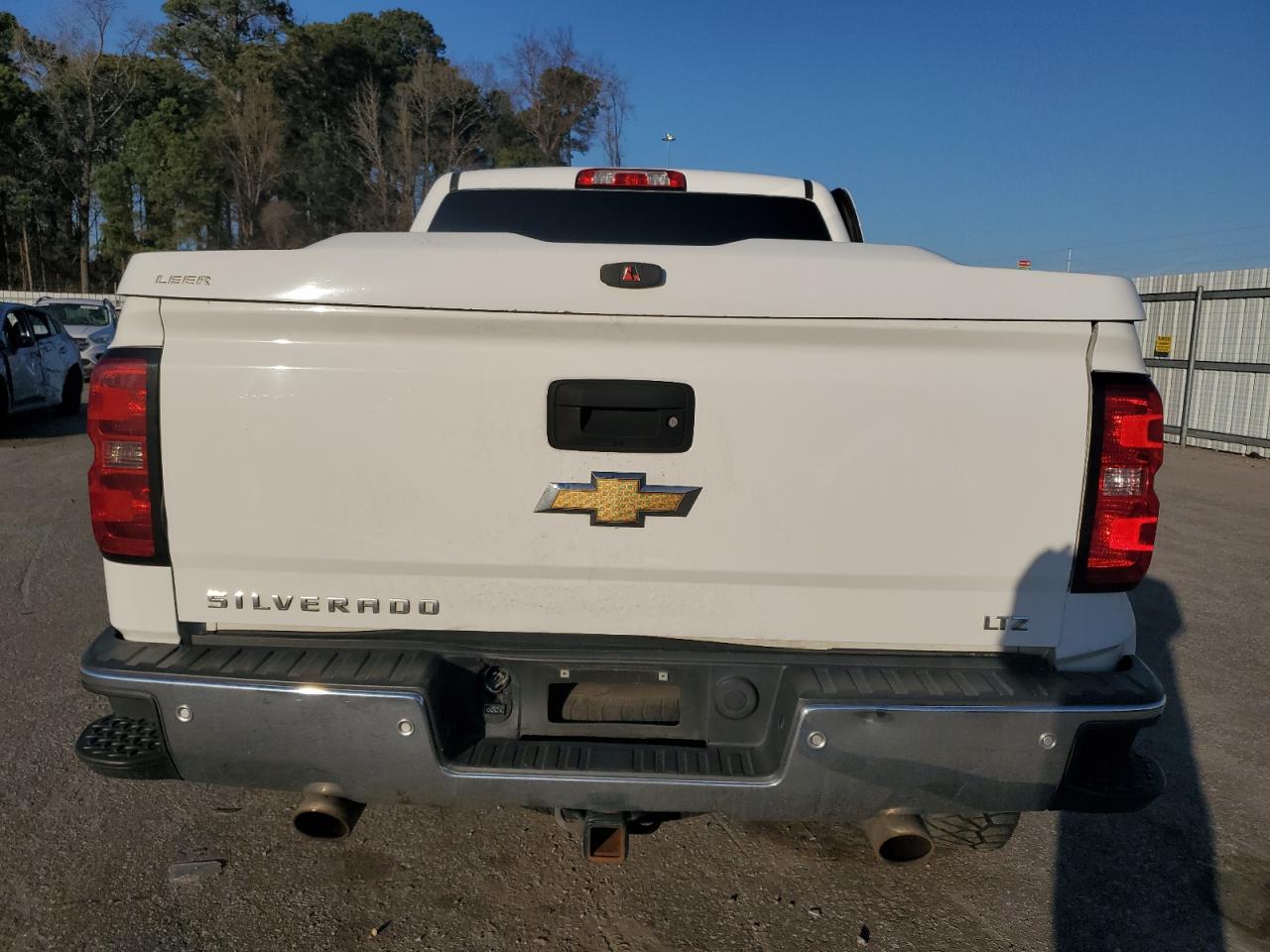 2014 Chevrolet Silverado - Image 6