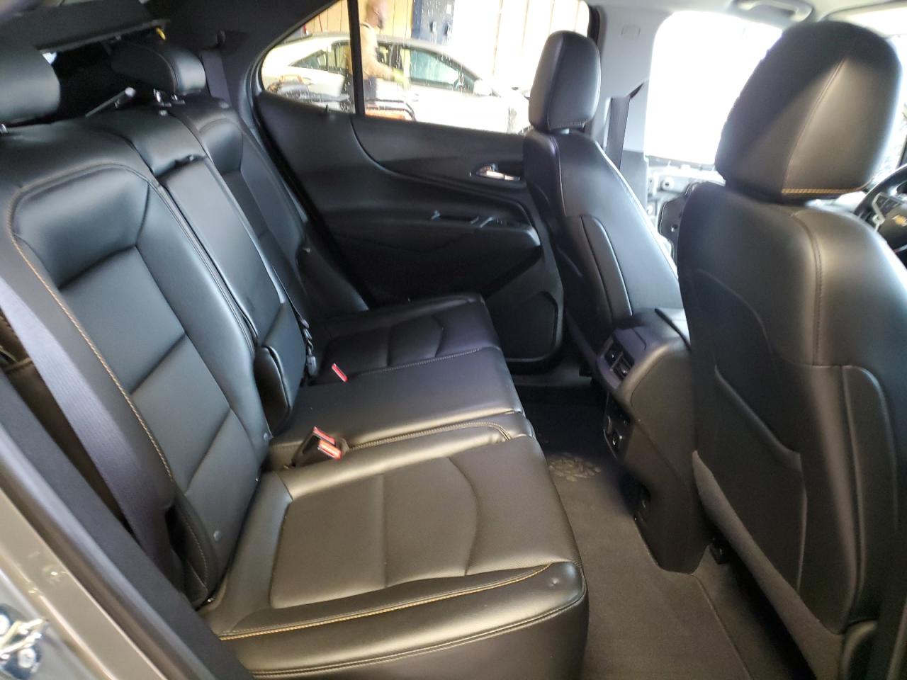 2018 Chevrolet Equinox - Image 11