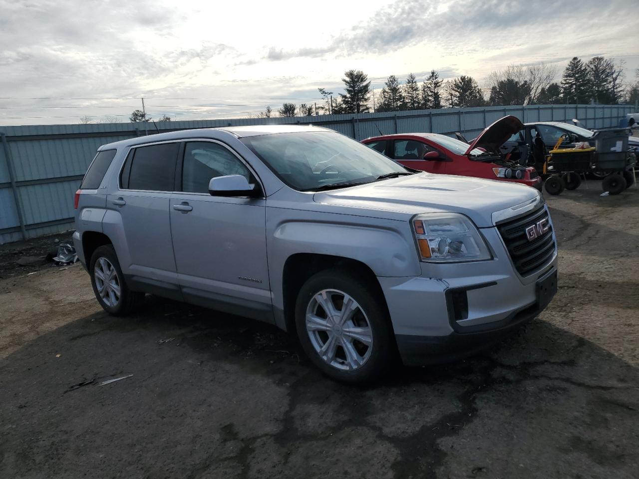 2017 GMC Terrain - Image 4