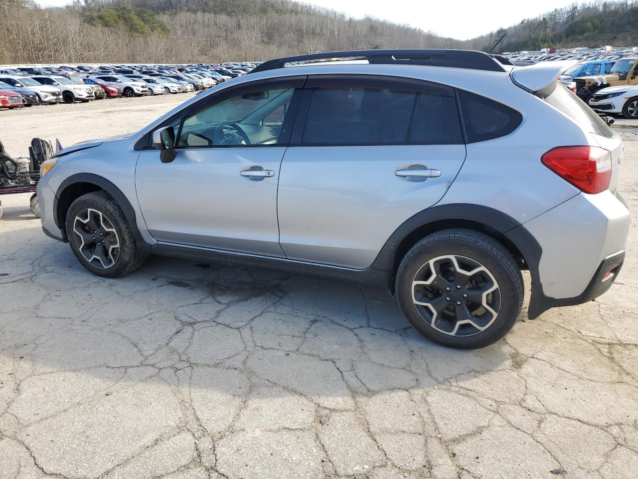 2015 Subaru XV - Image 2