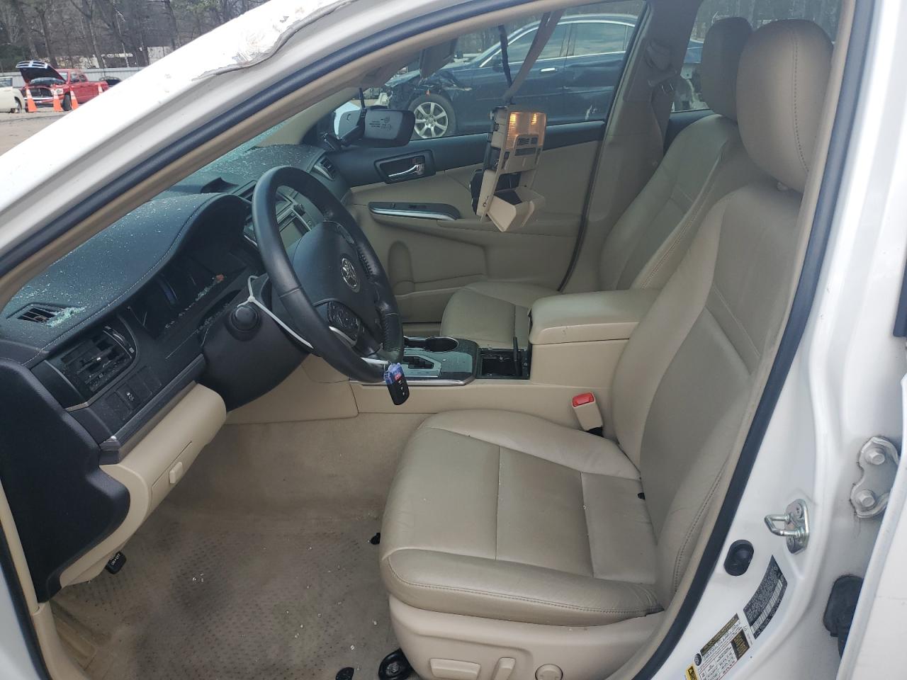 2014 Toyota Camry - Image 7