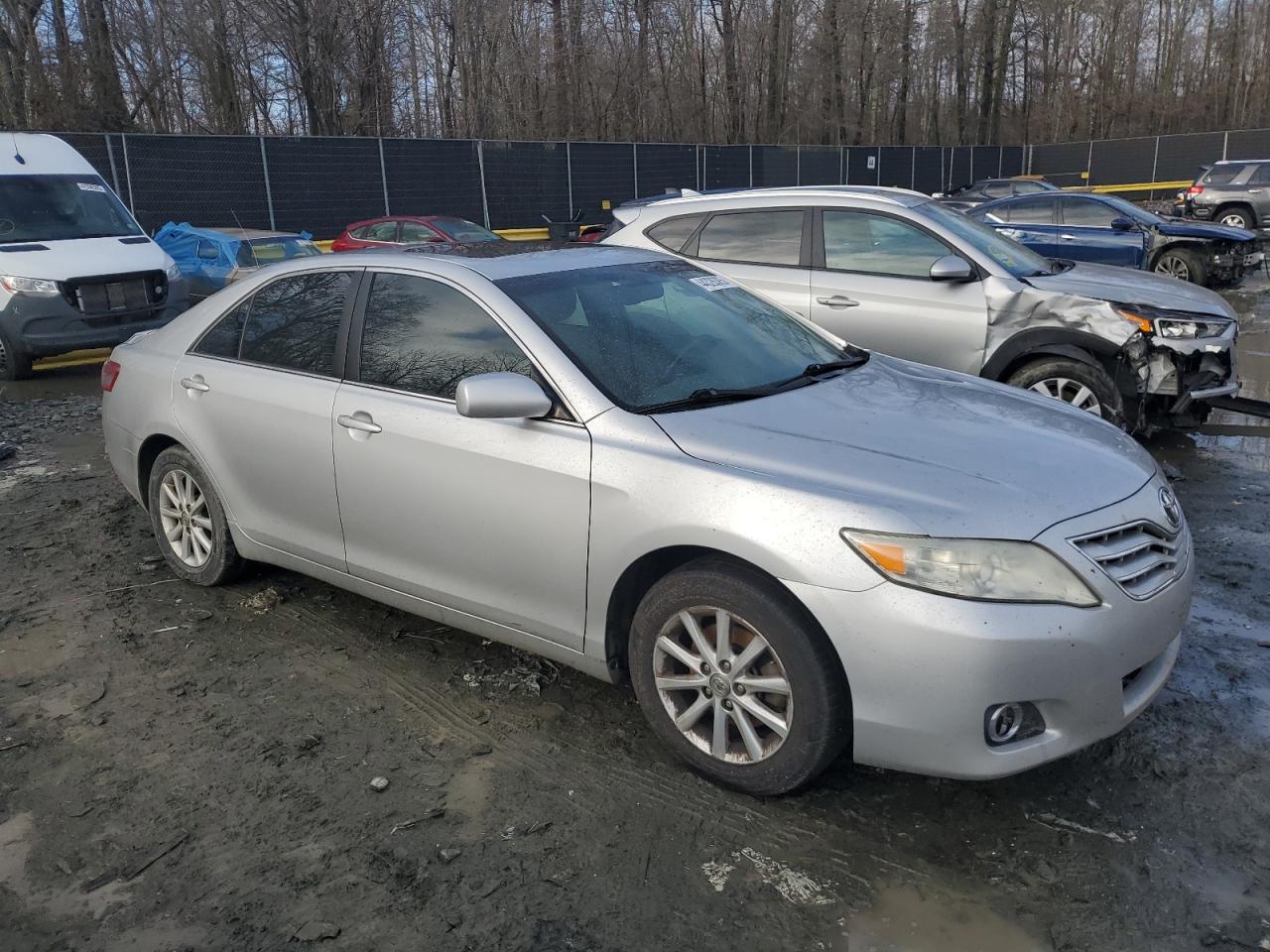 2011 Toyota Camry - Image 4