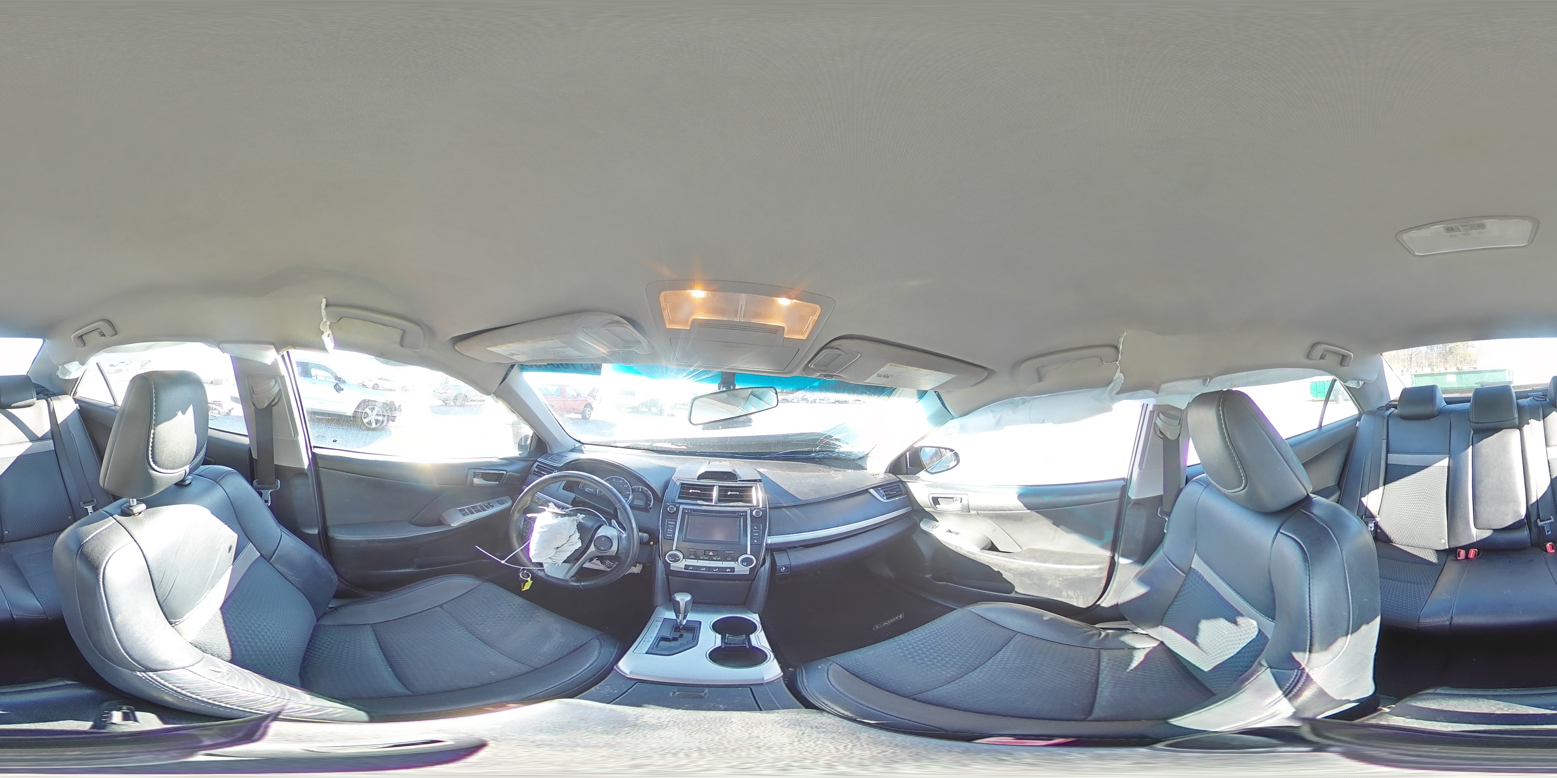 2013 Toyota Camry - Image 13