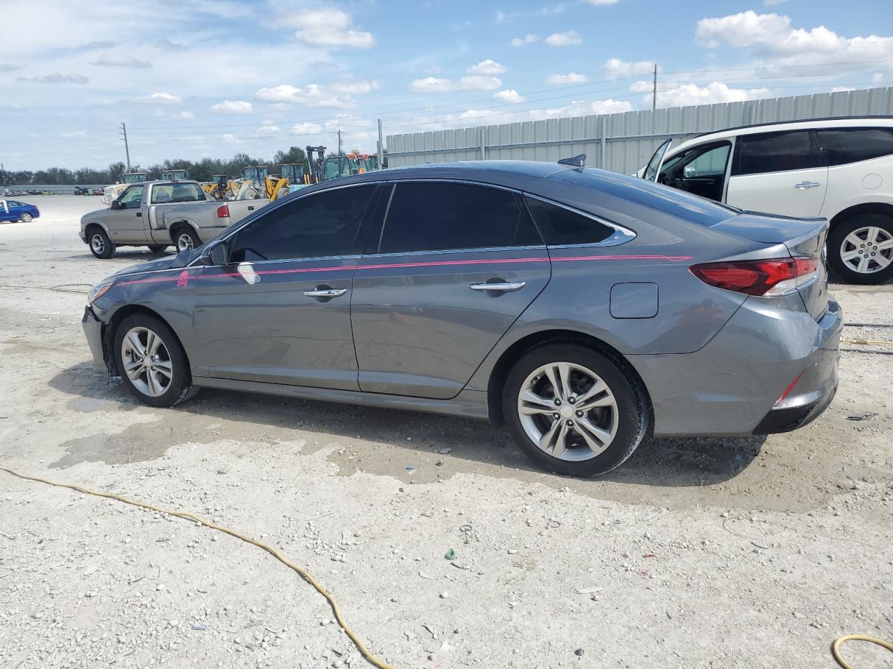 2018 Hyundai Sonata - Image 2