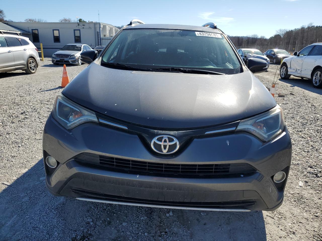 2016 Toyota RAV 4 - Image 5