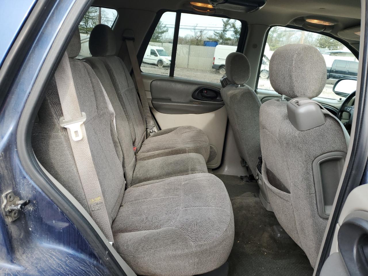 2004 Chevrolet TrailBlazer - Image 11