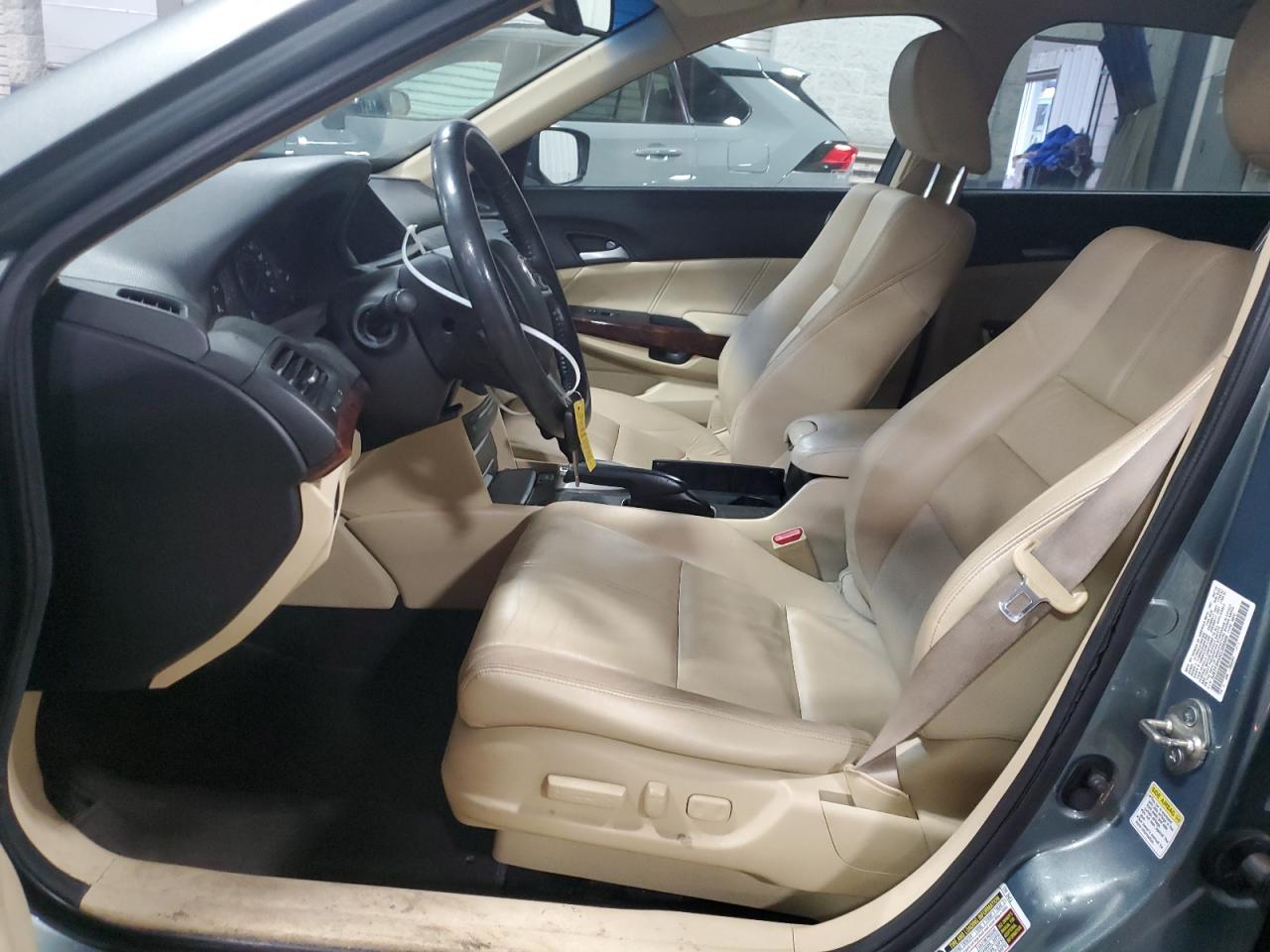 2012 Honda Crosstour - Image 7