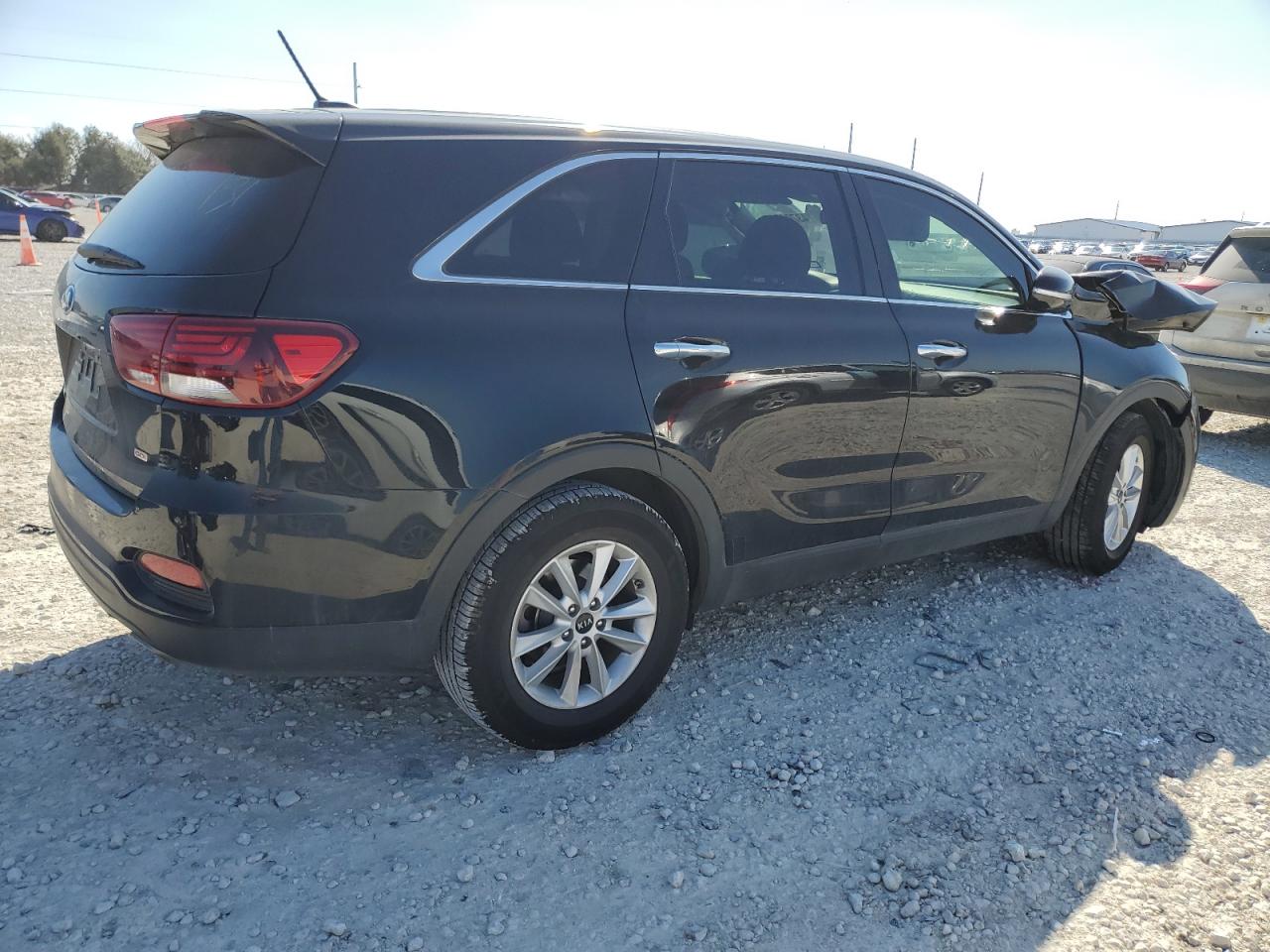 2019 Kia Sorento - Image 3