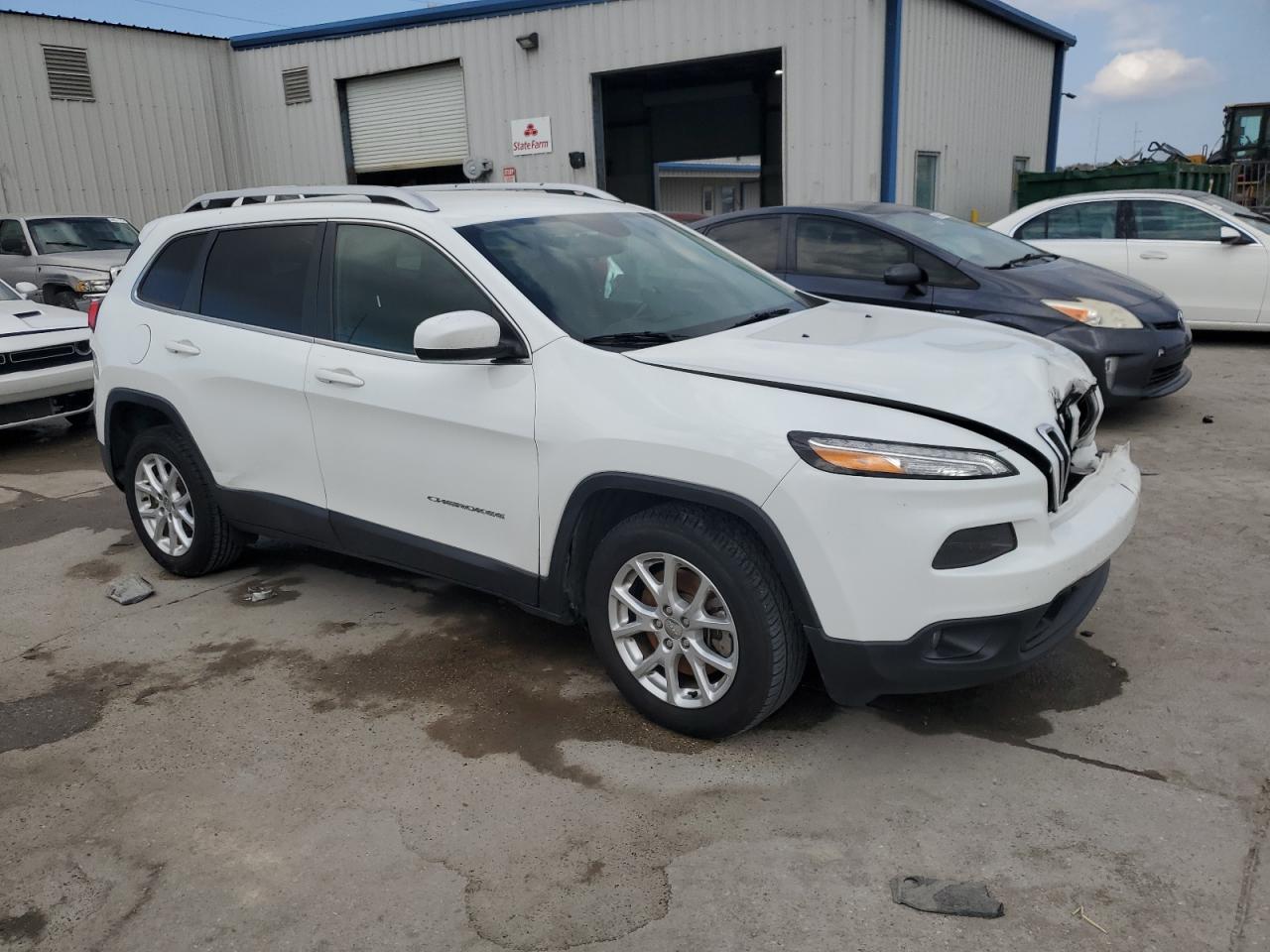 2016 Jeep Grand Cherokee - Image 4