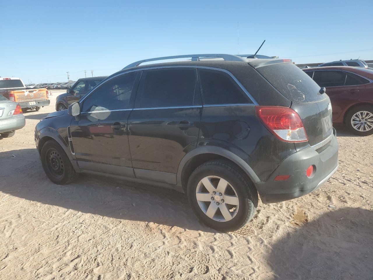 2012 Chevrolet Captiva - Image 2