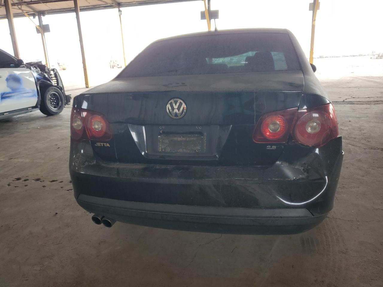 2010 Volkswagen Jetta - Image 6