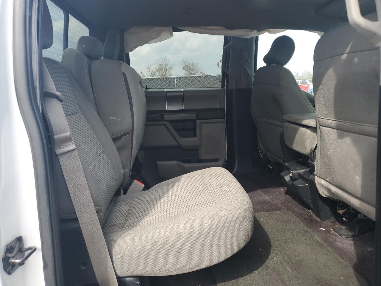 2016 Ford F-150 - Image 10