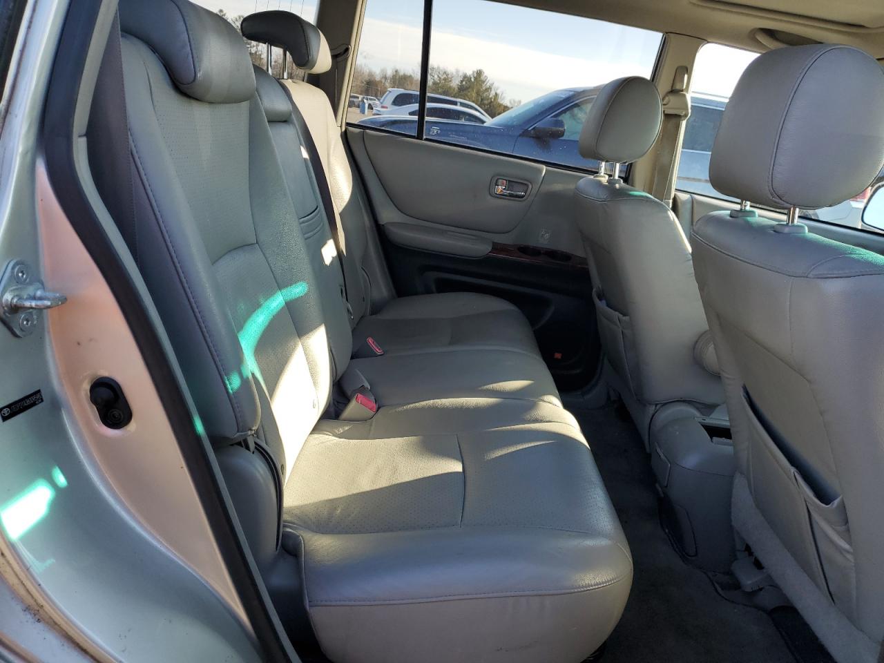 2006 Toyota Highlander - Image 11