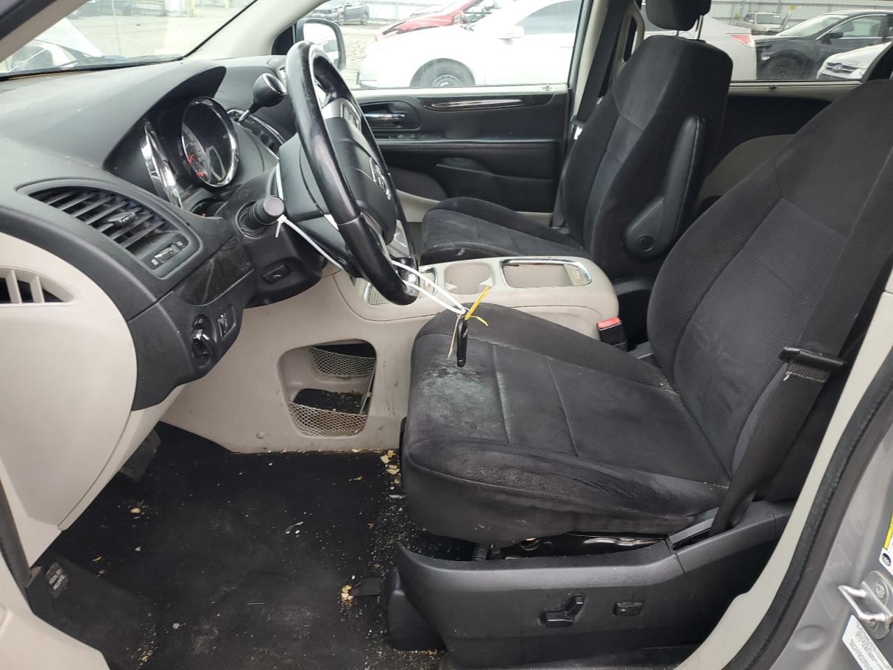2013 Dodge Caravan - Image 7
