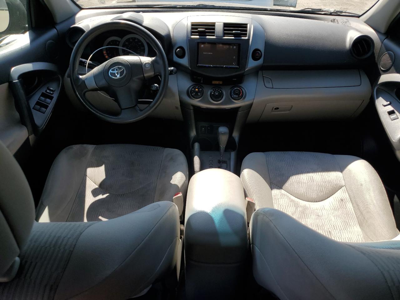 2011 Toyota RAV 4 - Image 8