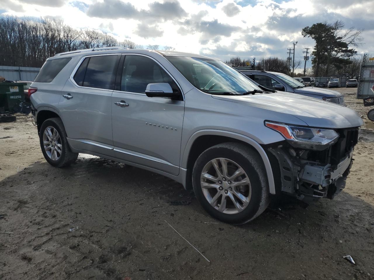 2020 Chevrolet Traverse - Image 4