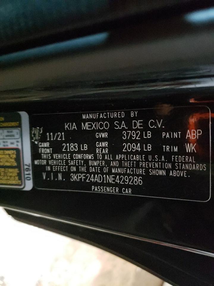 2022 Kia Forte - Image 13