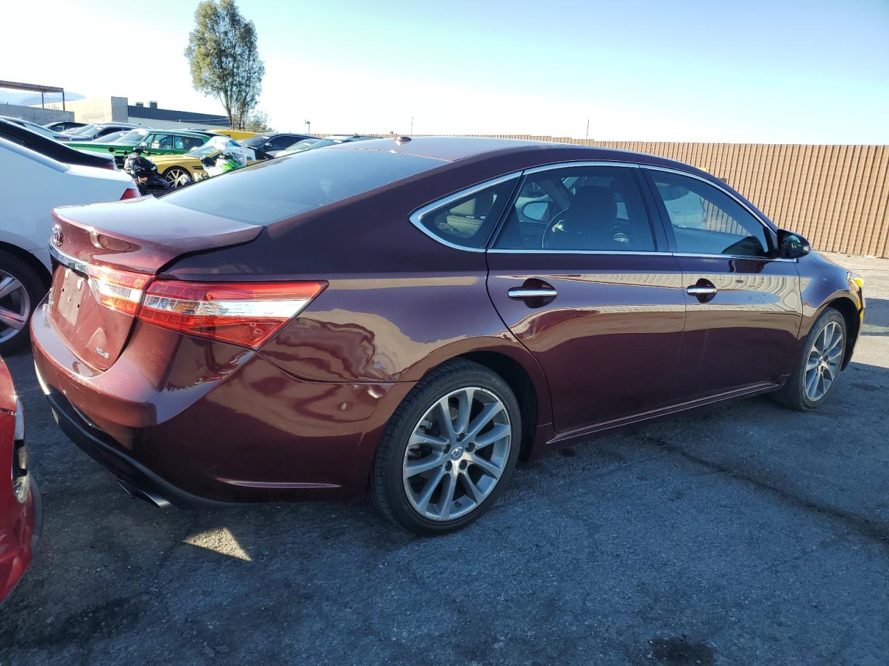 2015 Toyota Avalon - Image 3
