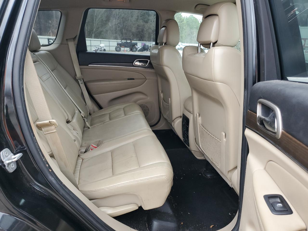 2014 Jeep Grand Cherokee - Image 12