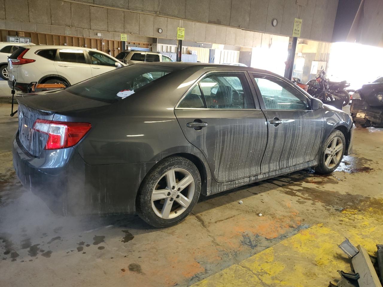 2014 Toyota Camry - Image 3