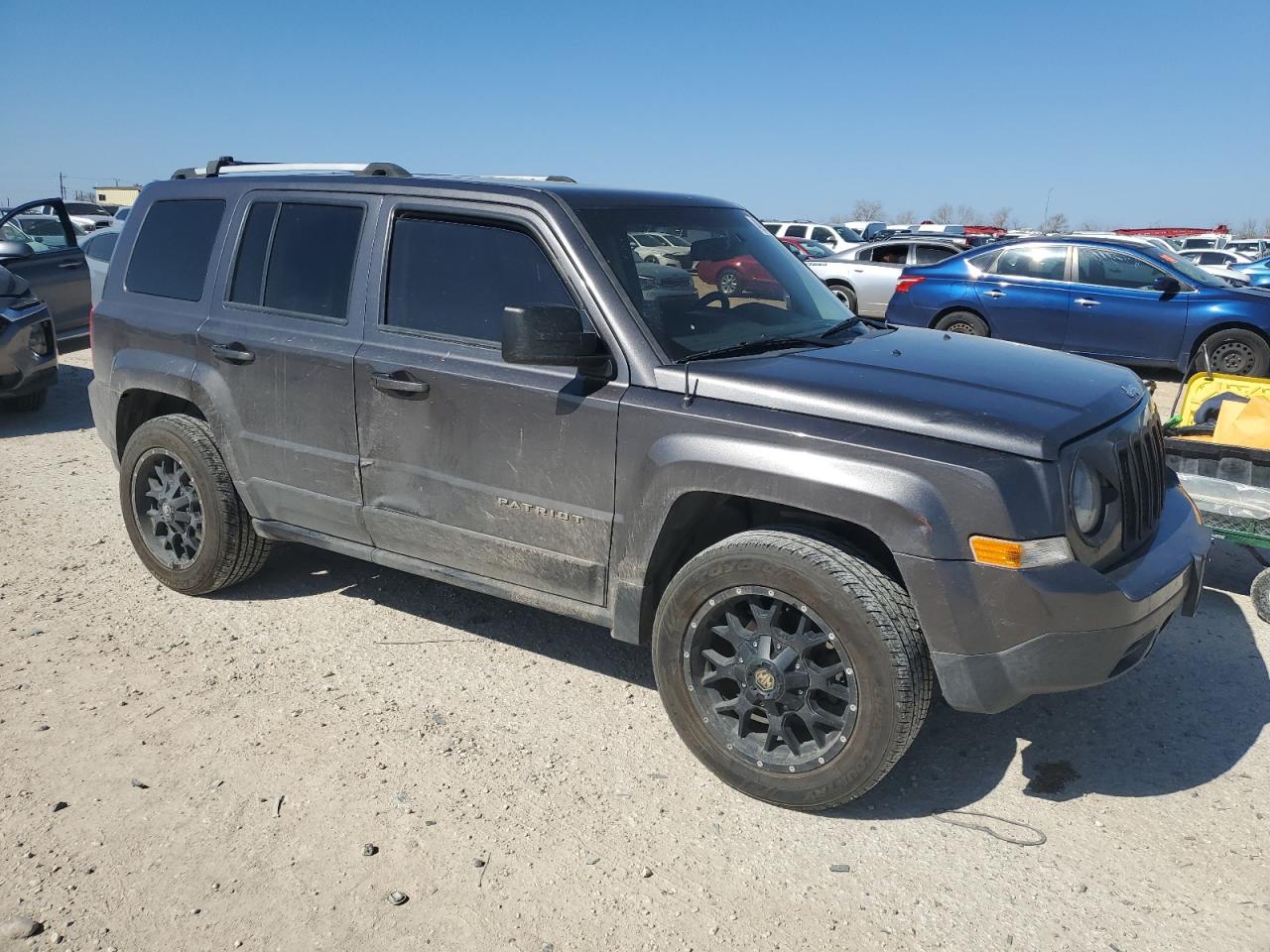 2016 Jeep Liberty (Patriot) - Image 4