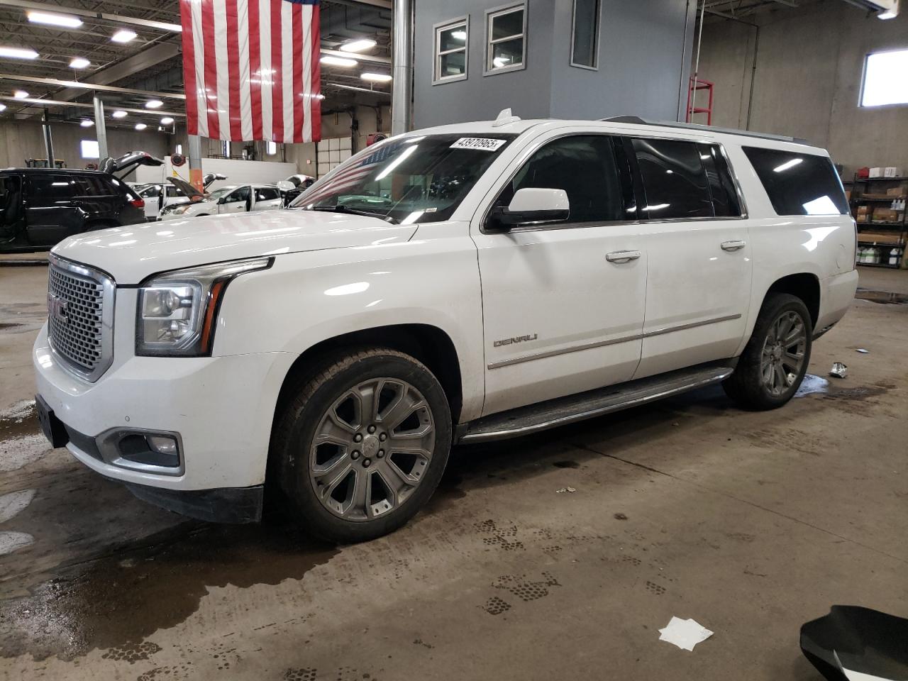 2016 GMC Yukon - Image 1