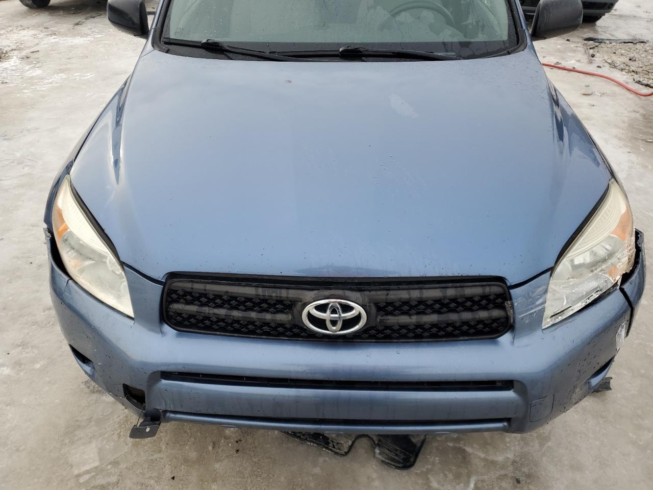 2010 Toyota RAV 4 - Image 12