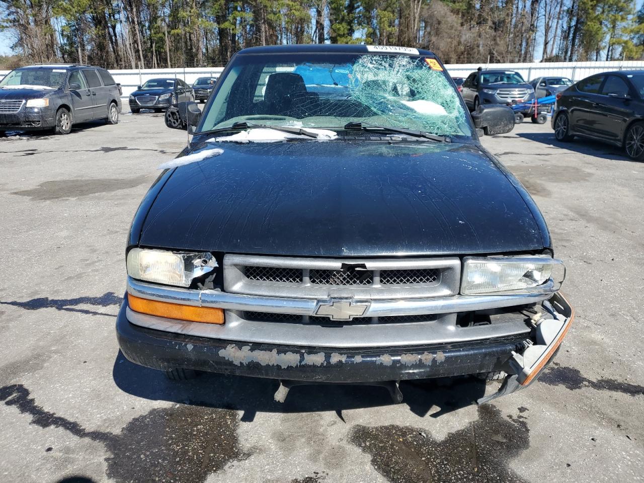 2002 Chevrolet S-10 Pickup - Image 5