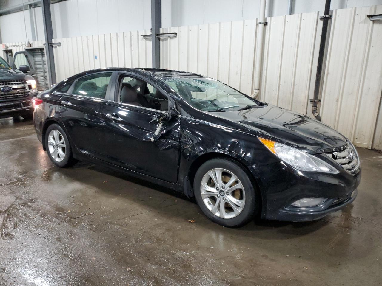 2012 Hyundai Sonata - Image 4